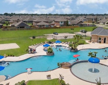 2634 Chivalry Lane - Photo Thumbnail 42
