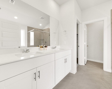 2634 Chivalry Lane - Photo Thumbnail 25