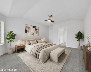 2634 Chivalry Lane - Photo Thumbnail 24