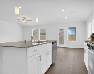2634 Chivalry Lane - Photo Thumbnail 17