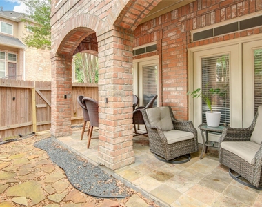 44 Versante Court - Photo Thumbnail 31