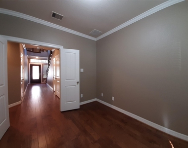 1422 Upland Orchard Drive - Photo Thumbnail 3