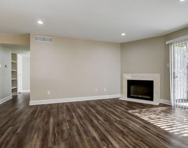 10101 S Gessner Road - Photo Thumbnail 2