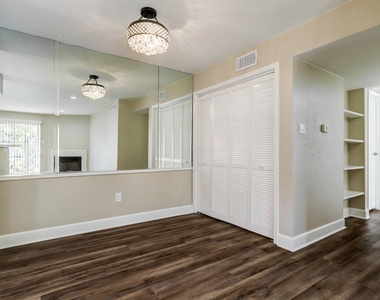 10101 S Gessner Road - Photo Thumbnail 7