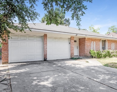 5014 Hasie Drive - Photo Thumbnail 1