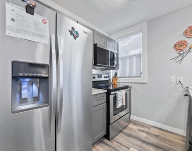 412 Drew Street - Photo Thumbnail 11