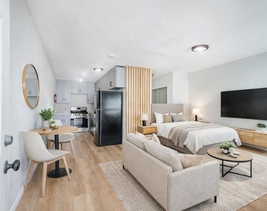 1424 Marshall Street - Photo Thumbnail 3