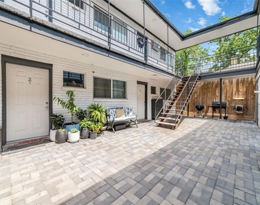 1424 Marshall Street - Photo Thumbnail 1