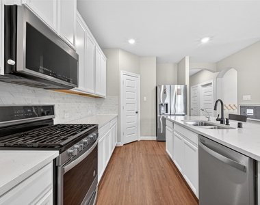 24930 Jessamine Meadow Trail - Photo Thumbnail 14