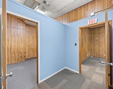221 E Main Street - Photo Thumbnail 6