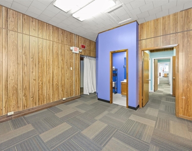 221 E Main Street - Photo Thumbnail 5