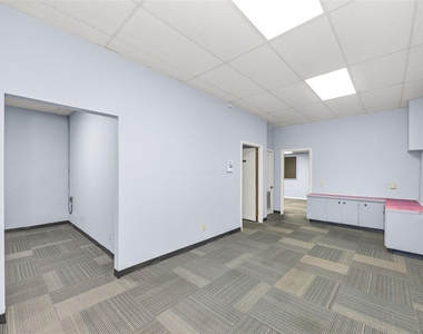 221 E Main Street - Photo Thumbnail 9