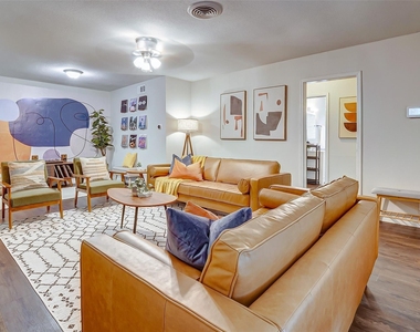 4440 Castor Street - Photo Thumbnail 22