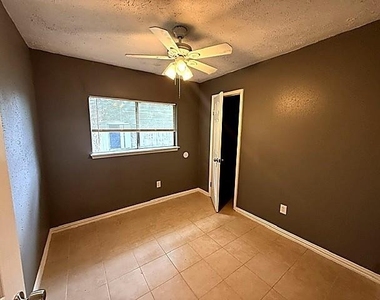 3118 Trembling Creek Circle - Photo Thumbnail 7