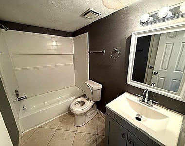 3118 Trembling Creek Circle - Photo Thumbnail 8