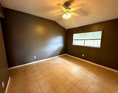 3118 Trembling Creek Circle - Photo Thumbnail 5