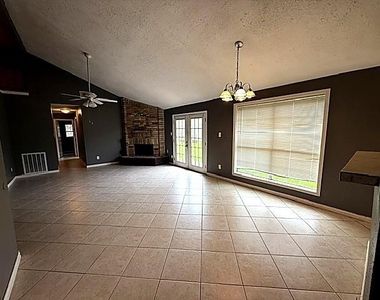 3118 Trembling Creek Circle - Photo Thumbnail 3
