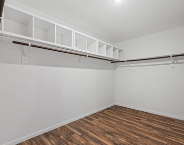5730 Finely Run Street - Photo Thumbnail 18