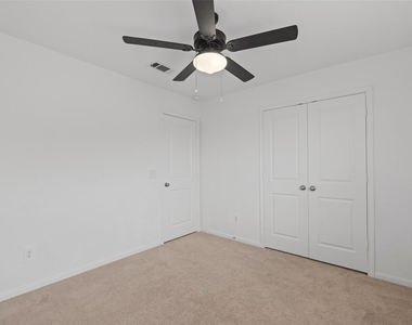 5730 Finely Run Street - Photo Thumbnail 20