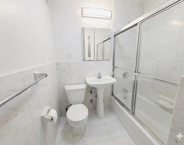 238 East 36th Street - Photo Thumbnail 5