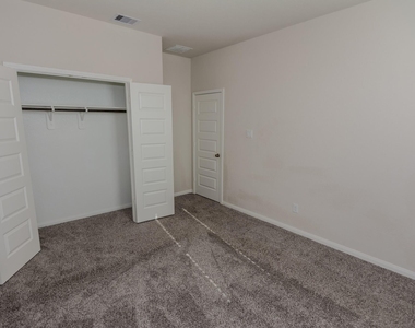 4120 Split Ivy Drive - Photo Thumbnail 37