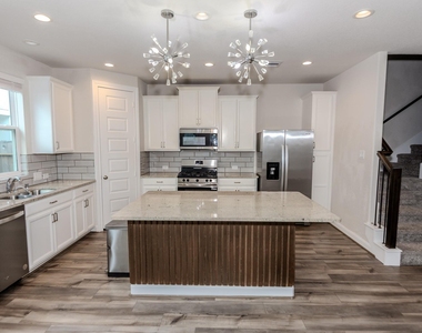 4120 Split Ivy Drive - Photo Thumbnail 11