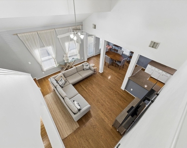 1421 W 26th Street Unit F - Photo Thumbnail 3