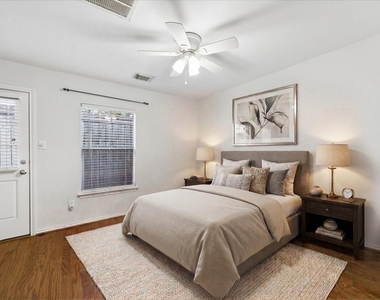 1421 W 26th Street Unit F - Photo Thumbnail 13