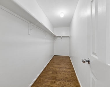 1421 W 26th Street Unit F - Photo Thumbnail 12