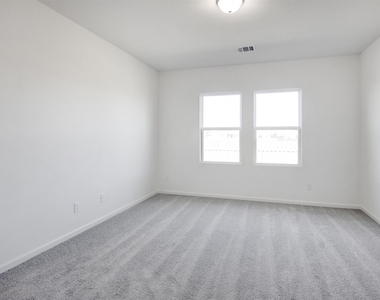 5002 Highland Springs Drive - Photo Thumbnail 17