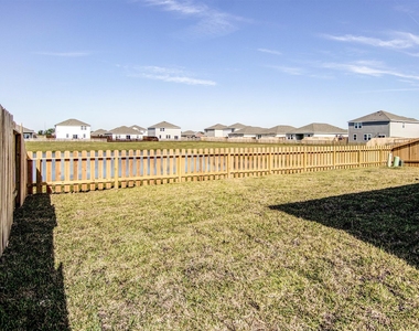 5002 Highland Springs Drive - Photo Thumbnail 23