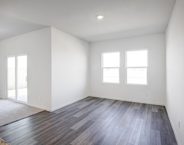 5002 Highland Springs Drive - Photo Thumbnail 10