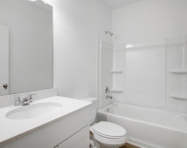 5002 Highland Springs Drive - Photo Thumbnail 3