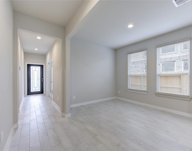 27006 Wandering Glen Lane - Photo Thumbnail 5