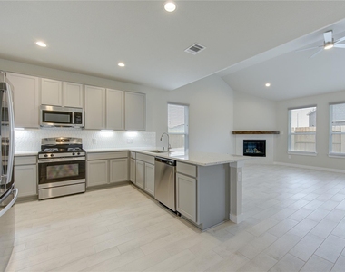27006 Wandering Glen Lane - Photo Thumbnail 12