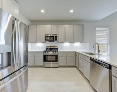 27006 Wandering Glen Lane - Photo Thumbnail 13