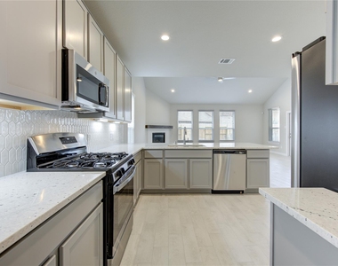 27006 Wandering Glen Lane - Photo Thumbnail 10