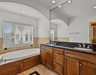 6118 Tyne Street - Photo Thumbnail 18