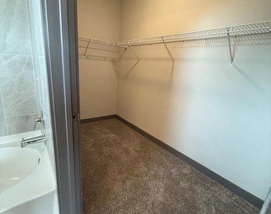 17448 N Eldridge Parkway - Photo Thumbnail 8