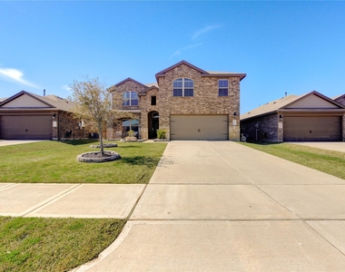 3306 Sumac Drive - Photo Thumbnail 1