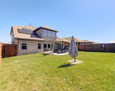 3306 Sumac Drive - Photo Thumbnail 41