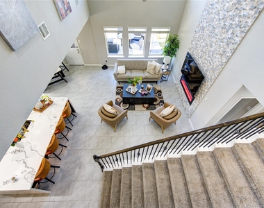 3306 Sumac Drive - Photo Thumbnail 27