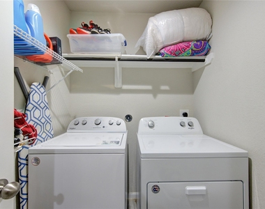 3306 Sumac Drive - Photo Thumbnail 36