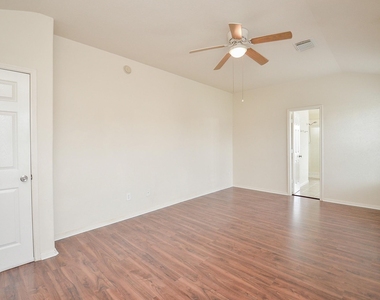 20903 Hamlet Ridge Lane - Photo Thumbnail 16
