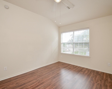 20903 Hamlet Ridge Lane - Photo Thumbnail 33