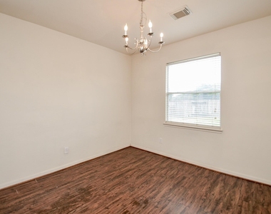 20903 Hamlet Ridge Lane - Photo Thumbnail 9