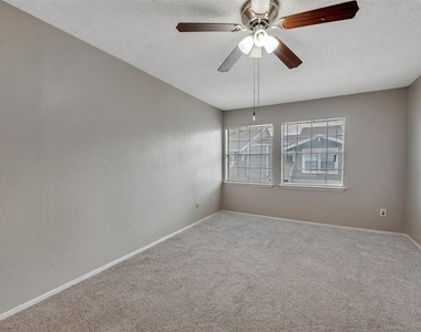 6345 Cattails Lane - Photo Thumbnail 22
