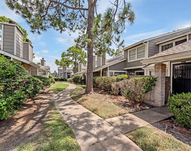 6345 Cattails Lane - Photo Thumbnail 31