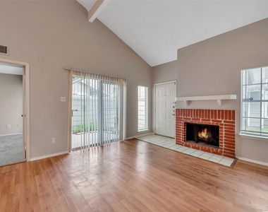 6345 Cattails Lane - Photo Thumbnail 5