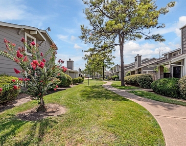 6345 Cattails Lane - Photo Thumbnail 32